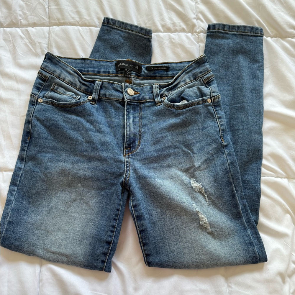 Kendall & Kylie high rise distressed jeans